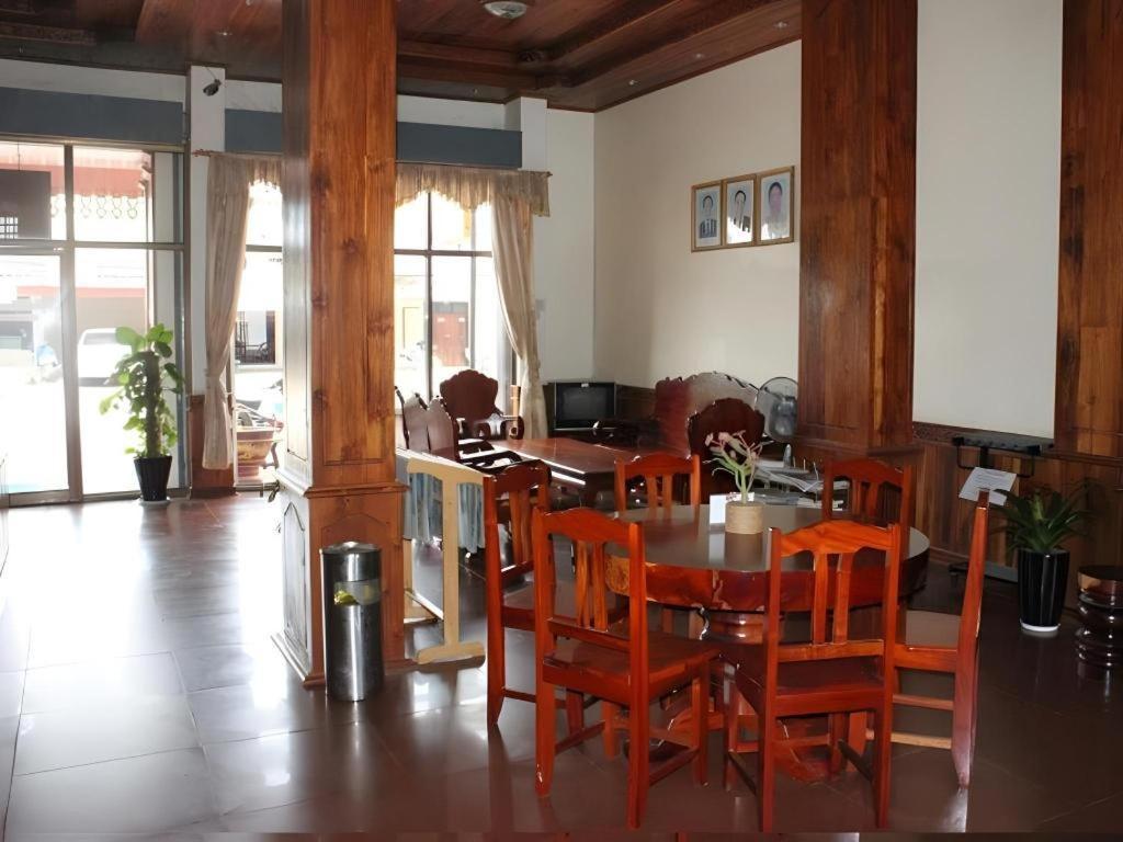 Dokchampa Hotel Luang Namtha Extérieur photo