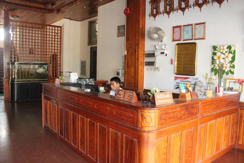 Dokchampa Hotel Luang Namtha Extérieur photo